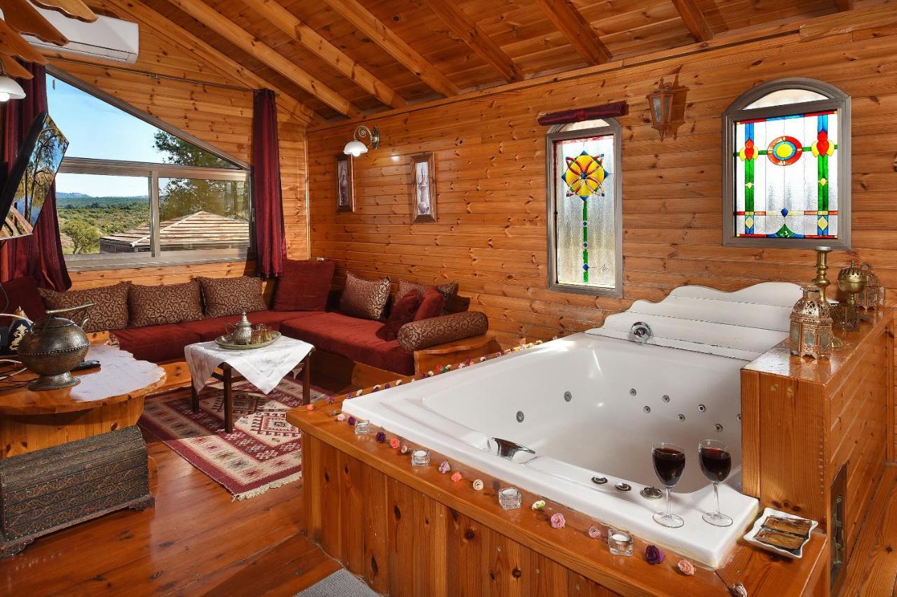 Villa Tal Nof Cabins Manot Exterior foto